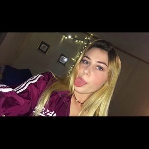 Meet your Posher, Natalie